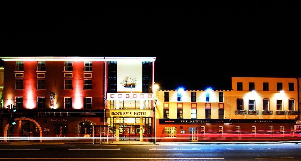 Dooley'S Hotel Waterford Bagian luar foto